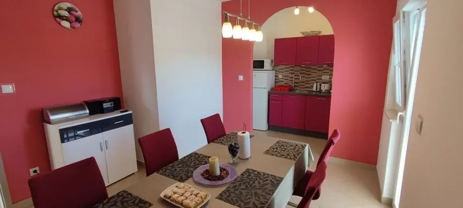 Apart Daire (Marino - with parking - A2(4+2))