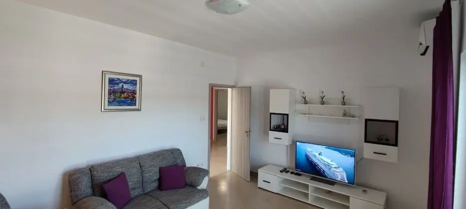 Apart Daire (Marino - with parking - A2(4+2))