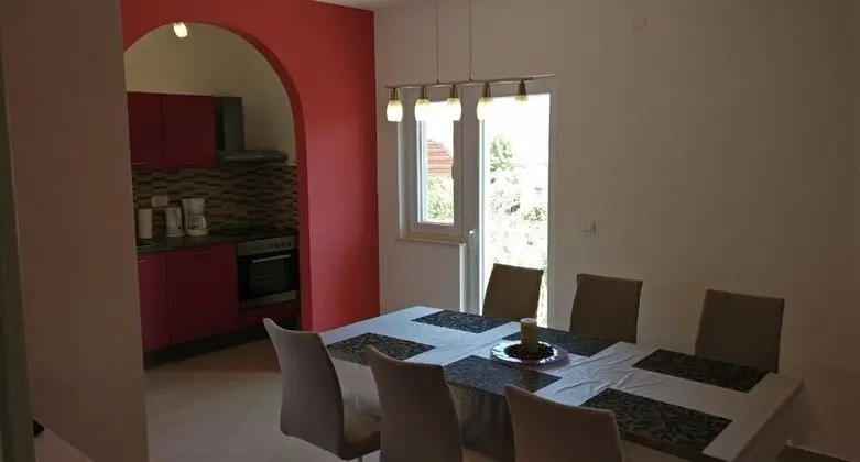 Apart Daire (Marino - with parking - A2(4+2))