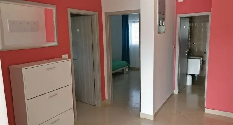 Apart Daire (Marino - with parking - A2(4+2))