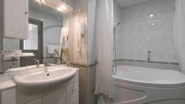 Superior Tek Büyük Yataklı Oda