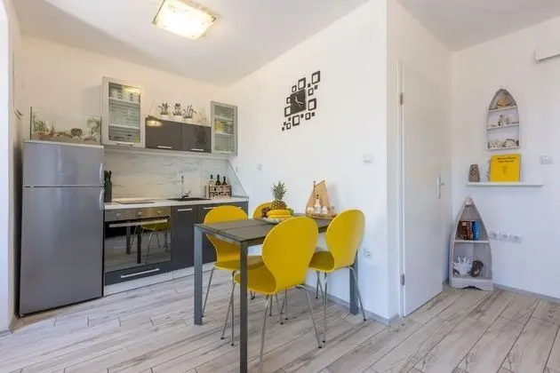 Apart Daire (Mario - 50 m from sea - A1(2+2))