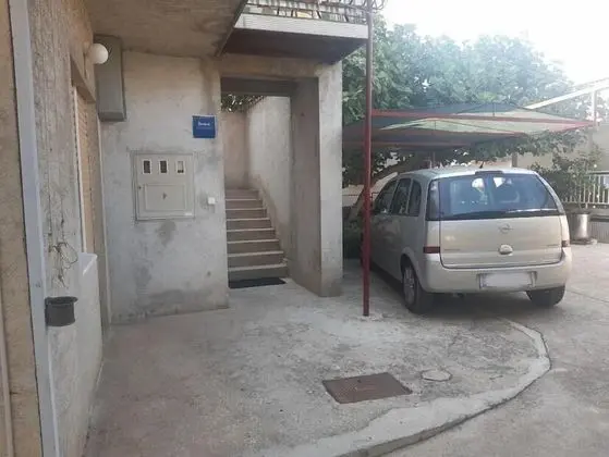 Apart Daire (Mario - afordable & close to center -)