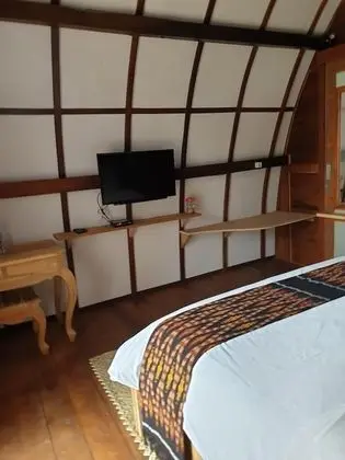 Deluxe Tek Büyük veya İki Ayrı Yataklı Oda, Plaj Manzaralı