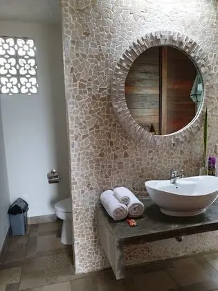 Deluxe Tek Büyük veya İki Ayrı Yataklı Oda, Plaj Manzaralı