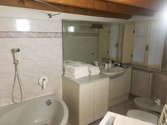 Family Dört Kişilik Oda, 1 Yatak Odası, Balkon, Avlu Manzaralı