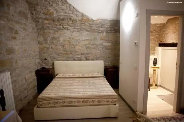 Stüdyo, Avlu Manzaralı