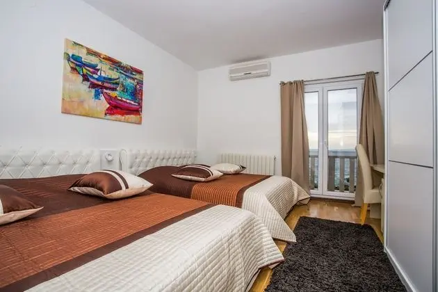 Comfort Dört Kişilik Oda, 2 Büyük (Queen) Boy Yatak, Engellilere Uygun, Sigara İçilmez