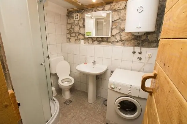 Ev (Mario - with pool - H(6+2))