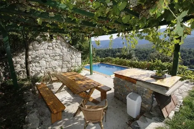 Ev (Mario - with pool - H(6+2))