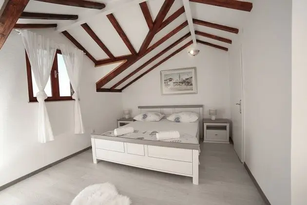 Ev (Mario - with pool - H(4+2))