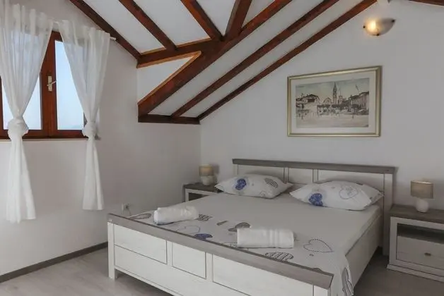 Ev (Mario - with pool - H(4+2))