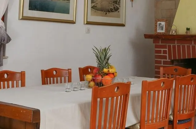 Ev (Mario - with pool - H(4+2))