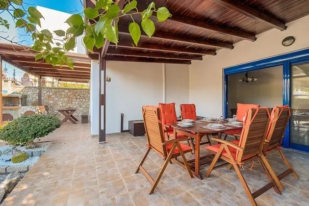 Villa, 4 Yatak Odası, Kişiye Özel Havuzlu