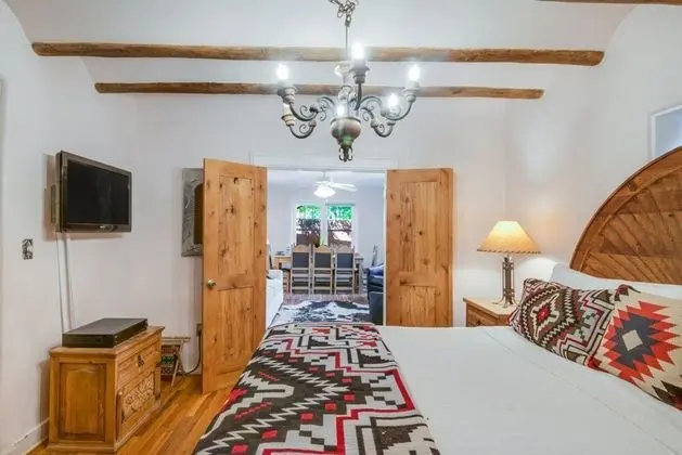 Ev (Mariposa - Authentic Adobe Home, One )