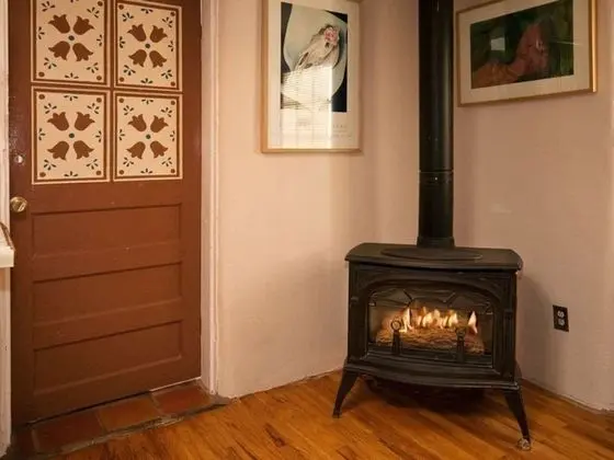 Ev (Mariposa - Authentic Adobe Home, One )