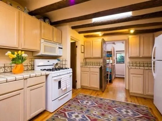 Ev (Mariposa - Authentic Adobe Home, One )
