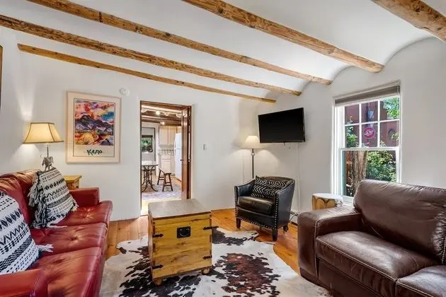 Ev (Mariposa - Authentic Adobe Home, One )