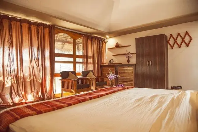 Deluxe Oda, Sigara İçilmez