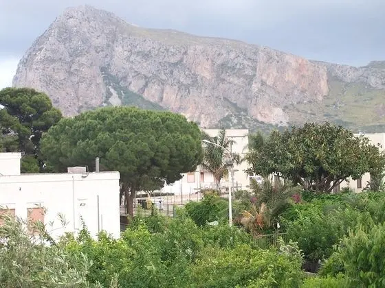 Comfort Tek Büyük Yataklı Oda, Dağ Manzaralı