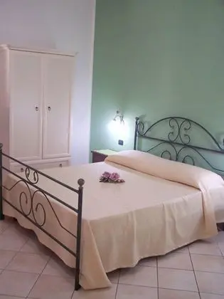 Family Üç Kişilik Oda, Bahçe Manzaralı