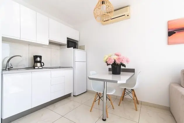Apart Daire, Banyolu/Duşlu, Deniz Manzaralı (2 Hab +  Balcon)