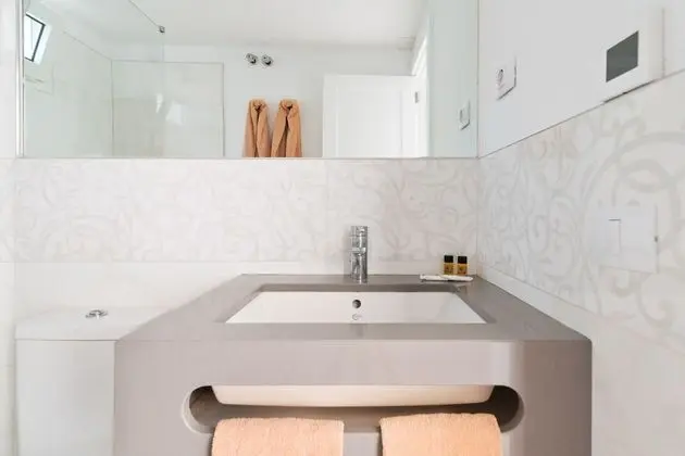 Apart Daire, Banyolu/Duşlu, Havuz Manzaralı (1Hab)