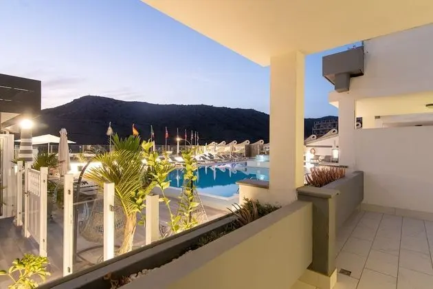 Apart Daire, Banyolu/Duşlu, Havuz Manzaralı (1Hab)