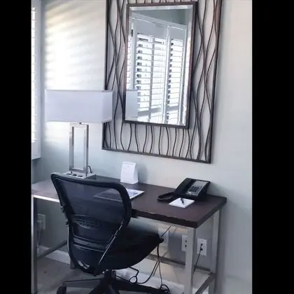 Standard Oda, 2 Büyük (Queen) Boy Yatak, Havuz Manzaralı