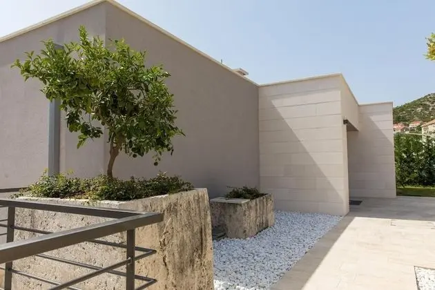 Villa, Sigara İçilebilir