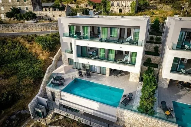 Villa, Sigara İçilebilir