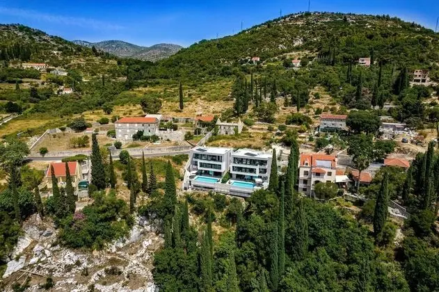 Villa, Sigara İçilebilir