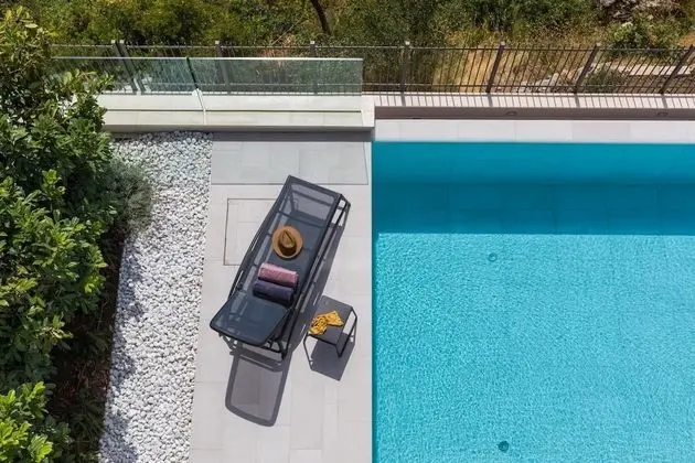 Villa, Sigara İçilebilir