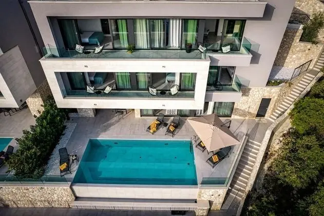 Villa, Sigara İçilebilir