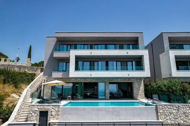 Villa, Sigara İçilebilir