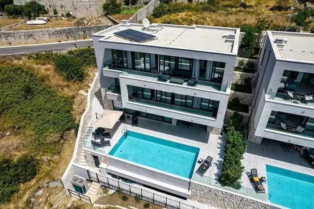 Villa, Sigara İçilebilir
