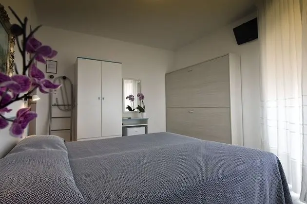 Standard Üç Kişilik Oda, Deniz Manzaralı