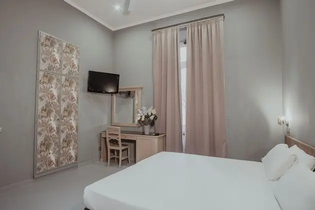 Tek Büyük veya İki Ayrı Yataklı Oda