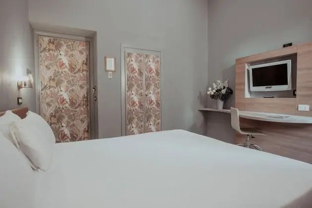 Tek Büyük veya İki Ayrı Yataklı Oda