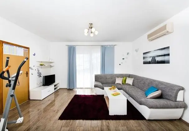 Apart Daire (MARISKA - with swimming pool - A1(6+2)