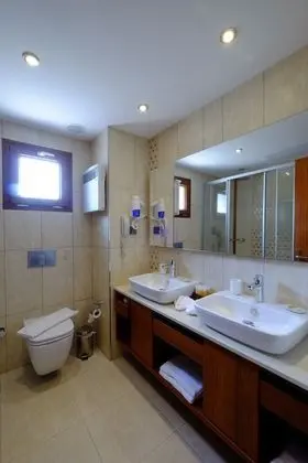 Deluxe Tek Büyük Yataklı Oda, Deniz Manzaralı