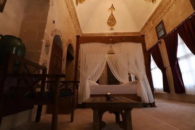 Çift Kişilik, Şehir Manzaralı