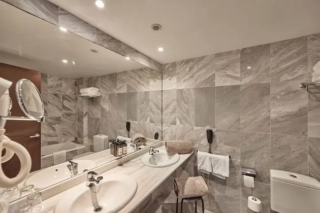Deluxe Tek Büyük Yataklı Oda, Deniz Manzaralı