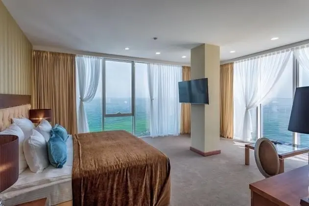 Deluxe Tek Büyük veya İki Ayrı Yataklı Oda, Deniz Manzaralı