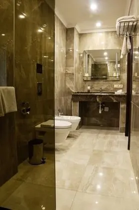 Deluxe Tek Büyük veya İki Ayrı Yataklı Oda, Deniz Manzaralı