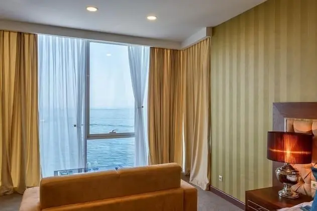 Deluxe Tek Büyük veya İki Ayrı Yataklı Oda, Deniz Manzaralı