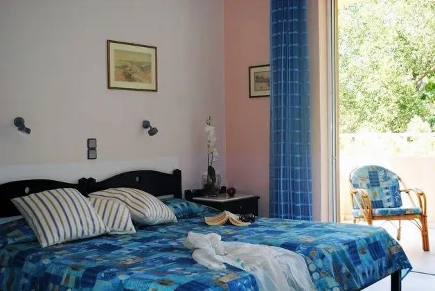Oda, Sigara İçilmez, Bahçe Manzaralı (4 Adults)