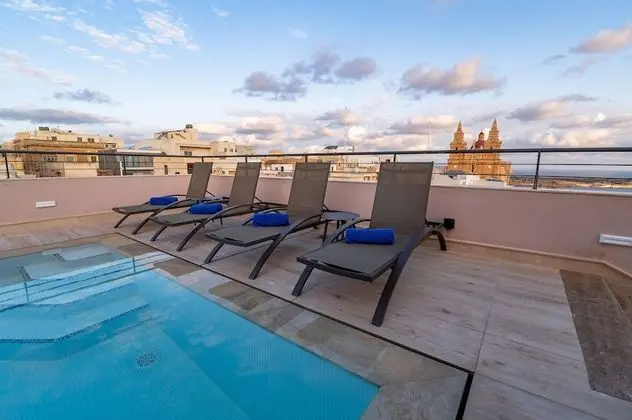 Deluxe Çatı Katı Süiti (Penthouse), Kişiye Özel Havuzlu (Free fully stocked minibar)
