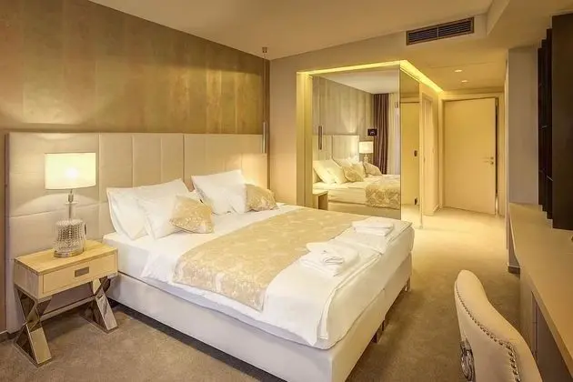 Superior Tek Büyük Yataklı Oda, Deniz Manzaralı