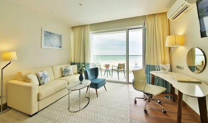 Deluxe Tek Büyük Yataklı Oda, Deniz Manzaralı